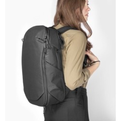 Peak Design Travel 30L Negro Mochila | Mochila de viaje compacta y expandible para fotografía, trabajo o escapadas creativas
