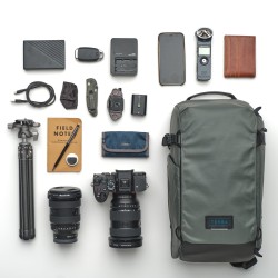 Tenba Bolsa de Hombro Solstice V2 12L Gris | Bandolera fotográfica acolchada de gran capacidad