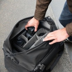 Peak Design Travel Duffel 35L Negro Bolso de Hombro | Bolso de viaje amplio y resistente para fotografía y escapadas creativas