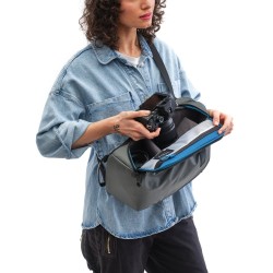 Tenba Bolsa de Hombro Solstice V2 12L Gris | Bandolera fotográfica acolchada de gran capacidad