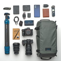 Tenba Bolsa de Hombro Solstice V2 16L Gris | Bandolera fotográfica acolchada de gran capacidad
