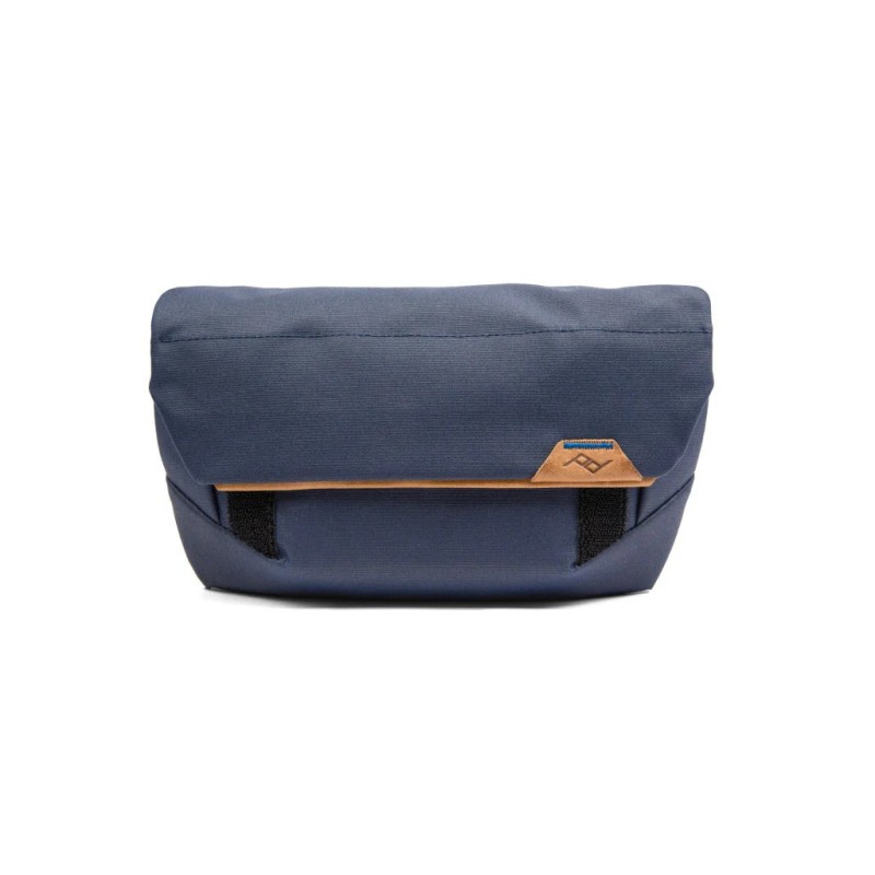 Peak Design Field Pouch Azul Estuche | Estuche de accesorios enrollable en color Midnight para fotografía y uso urbano
