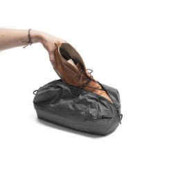 Peak Design Shoe Pouch Estuche para Zapatos | Bolsa ligera plegable para calzado con diseño minimalista y tejido reciclado