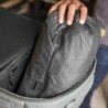 Peak Design Shoe Pouch Estuche para Zapatos | Bolsa ligera plegable para calzado con diseño minimalista y tejido reciclado