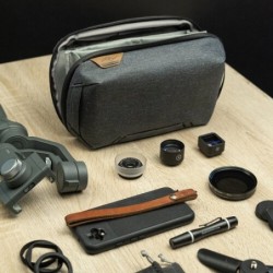 Peak Design Tech Pouch Salvia Estuche | Estuche organizador en color salvia para accesorios tecnológicos y de fotografía