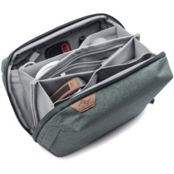 Peak Design Tech Pouch Salvia Estuche | Estuche organizador en color salvia para accesorios tecnológicos y de fotografía