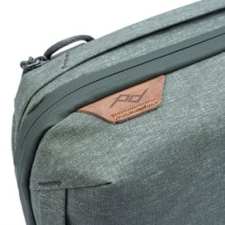 Peak Design Tech Pouch Salvia Estuche | Estuche organizador en color salvia para accesorios tecnológicos y de fotografía