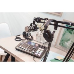 Rode PodMic | Micrófono dinámico de calidad broadcast para podcast y locución