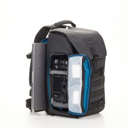 Tenba Mochila Axis V2 LT 18L Negra | Mochila fotográfica táctica ligera y versátil