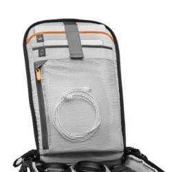 LOWERPRO Flipside 300 AW III Negro/Gris | Mochila fotográfica de acceso trasero y diseño bicolor
