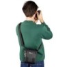 LOWERPRO Adventura SH 120 III Negro | Funda de hombro para cámara DSLR pequeña o sin espejo