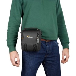 LOWERPRO Adventura SH 120 III Negro | Funda de hombro para cámara DSLR pequeña o sin espejo