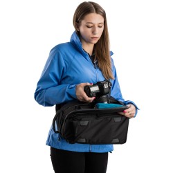 Tenba Mochila Solstice 7L Sling Azul | Mochila compacta sling para fotografía