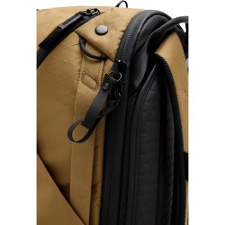 Peak Design Travel 45L Coyote Mochila | Mochila técnica expandible para fotografía y viajes largos