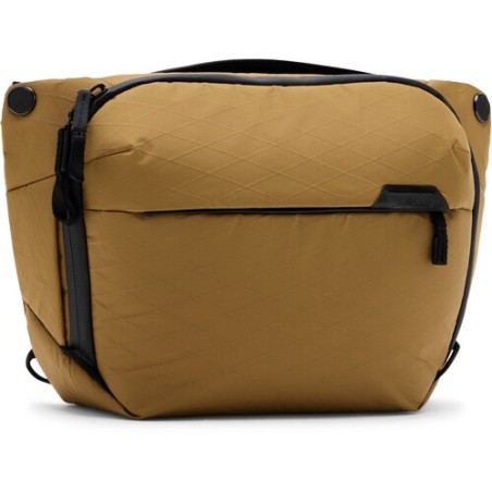 Peak Design Everyday Sling 6L Coyote Bandolera | Bandolera versátil para cámara, accesorios y objetos personales