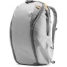 Peak Design Everyday Zip 20L Gris Mochila | Mochila fotográfica gris de 20 litros con acceso completo y estilo moderno