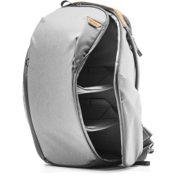 Peak Design Everyday Zip 20L Gris Mochila | Mochila fotográfica gris de 20 litros con acceso completo y estilo moderno