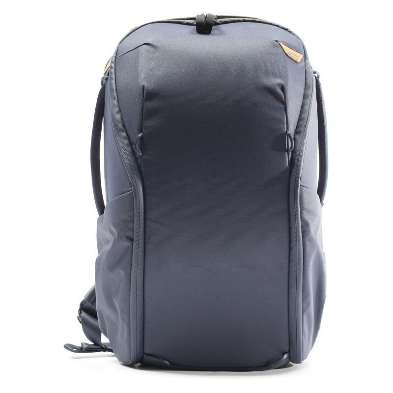 Peak Design Everyday Zip 20L Azul Mochila | Mochila técnica compacta en azul Midnight para creadores y fotógrafos urbanos