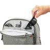 Peak Design Travel 30L Salvia Mochila | Mochila técnica en color verde salvia para escapadas creativas y fotografía compacta