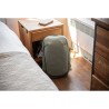 Peak Design Travel 30L Salvia Mochila | Mochila técnica en color verde salvia para escapadas creativas y fotografía compacta