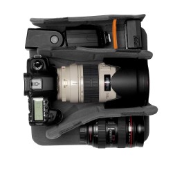 LOWERPRO ProTactic BP 300 AW II Negro | Mochila táctica compacta para fotografía urbana y profesional