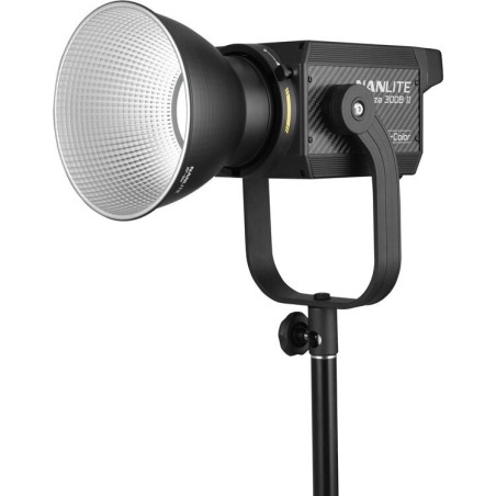 Compra Nanlite Forza 500B II Proyector LED Bicolor | Iluminación Profesional para Fotografía y Video