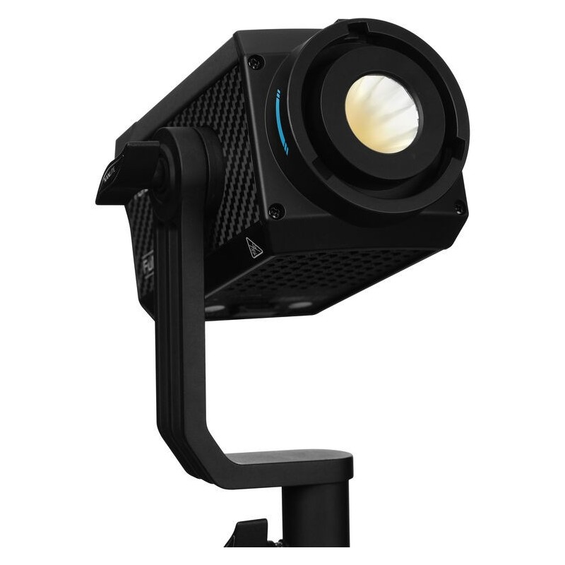 Compra Nanlite Forza 60C | Proyector LED RGBLAC Compacto y Potente para Video y Fotografía