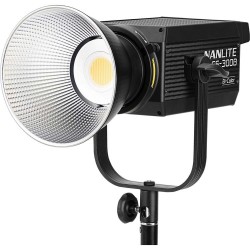 Compra Nanlite FS-300B | Proyector LED Bicolor de 350W para Iluminación Profesional