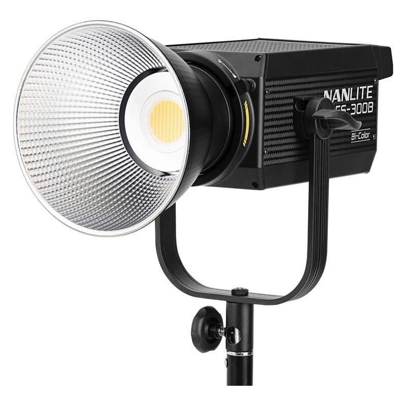 Compra Nanlite FS-300B | Proyector LED Bicolor de 350W para Iluminación Profesional