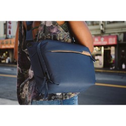 Peak Design Everyday Sling 6L V2 Azul Bandolera | Bolsa cruzada para cámara y objetos personales con estilo moderno