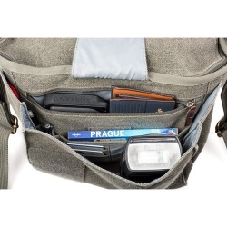Think Tank Bolsa de Hombro Retrospective 10 V2 Pinestone | Bolsa compacta y elegante para cámaras DSLR o mirrorless con objetivo