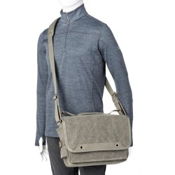 Think Tank Bolsa de Hombro Retrospective 7 V2 Pinestone | Estilo clásico y capacidad para cámara, tablet y 2-3 objetivos