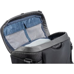 Think Tank SpeedTop Crossbody 15 Gris Estuche | Estuche cruzado de acceso rápido para fotografía urbana y diaria