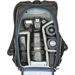 Think Tank Mochila BackStory 13 | Mochila fotográfica compacta con acceso trasero y compartimento para portátil de 13”