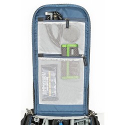 Think Tank Mochila BackStory 15 | Mochila profesional para equipo fotográfico completo y portátil de 15” con acceso trasero segu