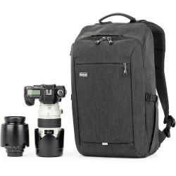 Think Tank Mochila BackStory 15 | Mochila profesional para equipo fotográfico completo y portátil de 15” con acceso trasero segu