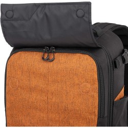 Think Tank Mochila Mirrorless Mover Naranja | Mochila colorida y práctica para cámaras mirrorless y equipo esencial