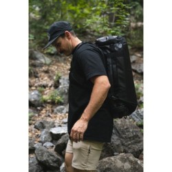 Wandrd Carryall Duffel 40L Negra Bolsa de Viaje | bolsa de viaje 40L | duffel negro Wandrd | bolsa viaje negra 40L