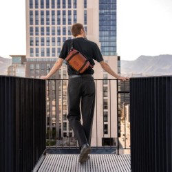 Wandrd Rogue Sling Bag 6L Sedona Orange | bolsa bandolera fotográfica | bolsa sling fotográfica