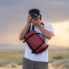 Wandrd Rogue Sling Bag 9L Rhone Burgundy | bolsa sling fotográfica grande | bolsa sling fotográfica