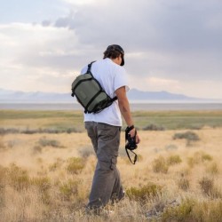 Wandrd Rogue Sling Bag 9L Wasatch Green | bolsa sling fotográfica grande | bolsa sling fotográfica