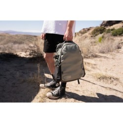 Wandrd Stratus Photo 18L Wasatch Green Mochila Fotográfica Urbana | mochila fotográfica urbana | mochila fotográfica discreta