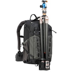 Think Tank Mochila BackLight 26L Negra | Mochila profesional con acceso trasero, ideal para fotografía de naturaleza y viajes