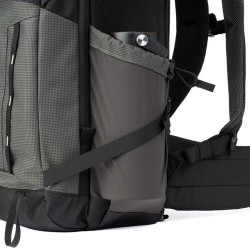 Think Tank Mochila BackLight 26L Negra | Mochila profesional con acceso trasero, ideal para fotografía de naturaleza y viajes