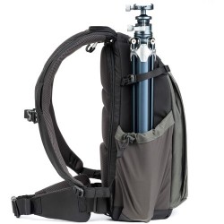 Think Tank Mochila BackLight Sprint Slate Negra | Mochila ligera para fotografía de aventura con estilo discreto y acceso traser