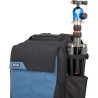Think Tank Mochila Mirrorless Mover Azul | Mochila ligera y funcional para cámaras sin espejo con estilo llamativo