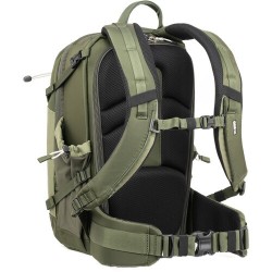 Think Tank Mochila BackLight 18L Verde | Mochila compacta para fotógrafos de aventura con acceso trasero seguro