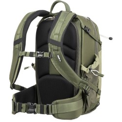 Think Tank Mochila BackLight 18L Verde | Mochila compacta para fotógrafos de aventura con acceso trasero seguro