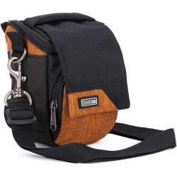 Think Tank Bolsa de Hombro Mirrorless Mover 5 V2 Naranja | Estuche ultracompacto para cámaras sin espejo con diseño llamativo y 
