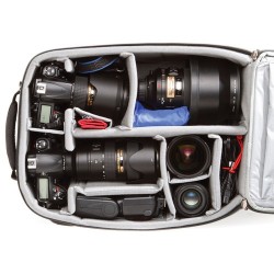 Think Tank Mochila Airport Accelerator | Mochila de gran capacidad para equipos fotográficos profesionales y compatible con equi